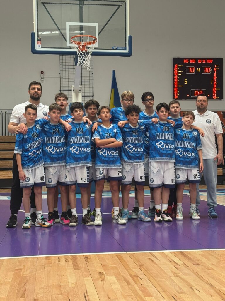Lotul echipei U13 de la Turneul Semifinal